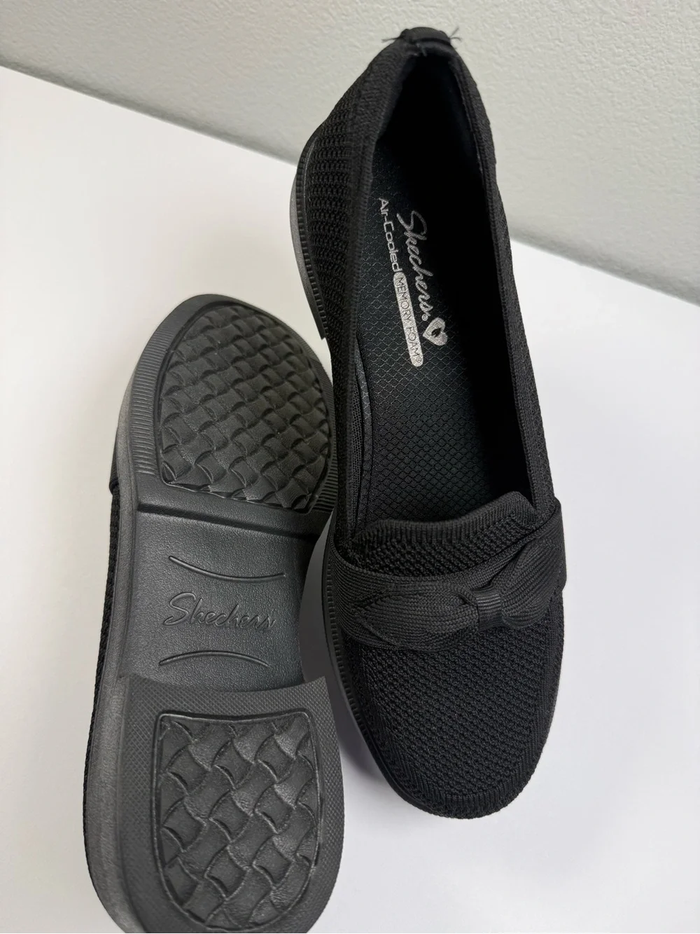 Skechers Black Knit Bow Loafers